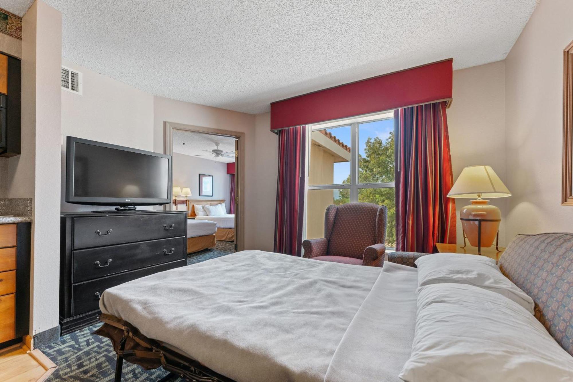 1 Bd 1 Ba Furnished 2 Beds Apartment *